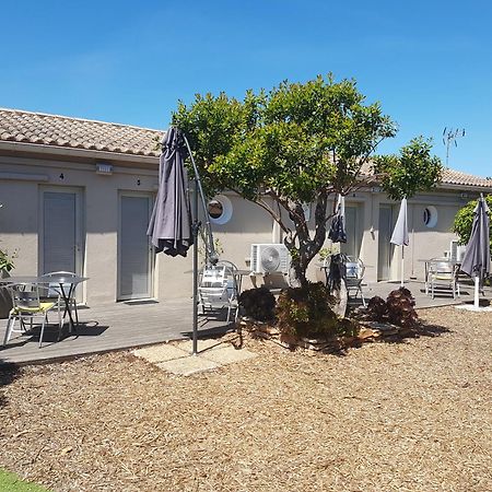 Studio climatisé île naturiste du Levant Hyères Exterior foto